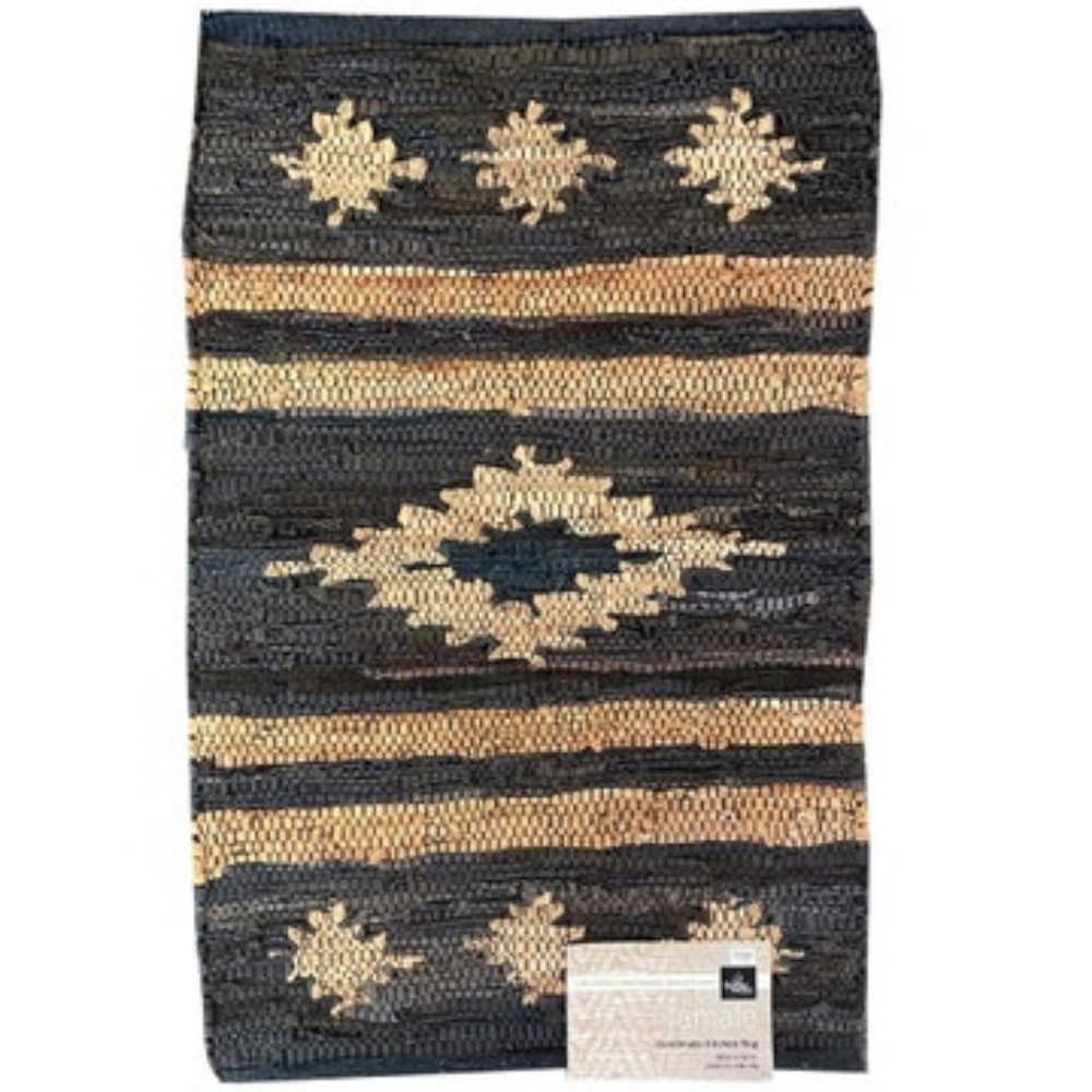 Hand-made Southwest Chindi Rug - Picture 2 of 2